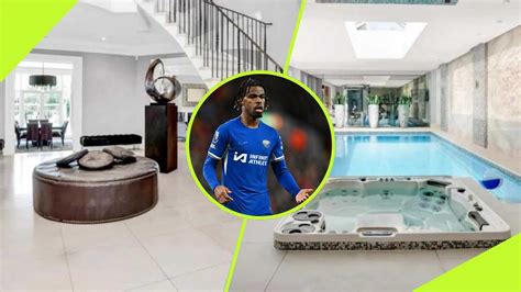 Carney Chukwuemeka House - Where Does He Live? (Football)