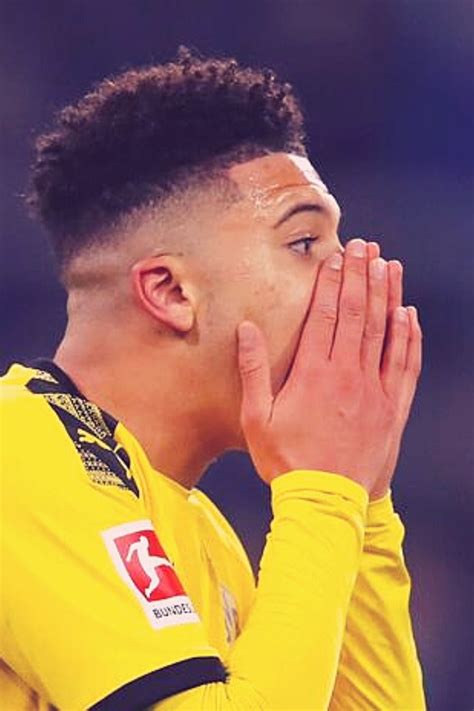 Jadon Sancho Age, Height, Hairstyle (Football)